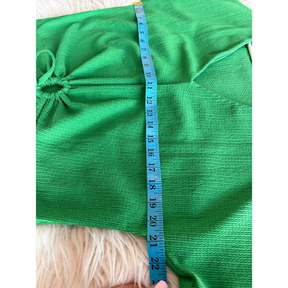 Zara V-Neck Short Sleeve Crop Top with Keyhole Bottom with Tie Green Size Medium - Picture 9 of 10